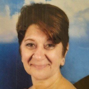 Meet your Posher, Elaine